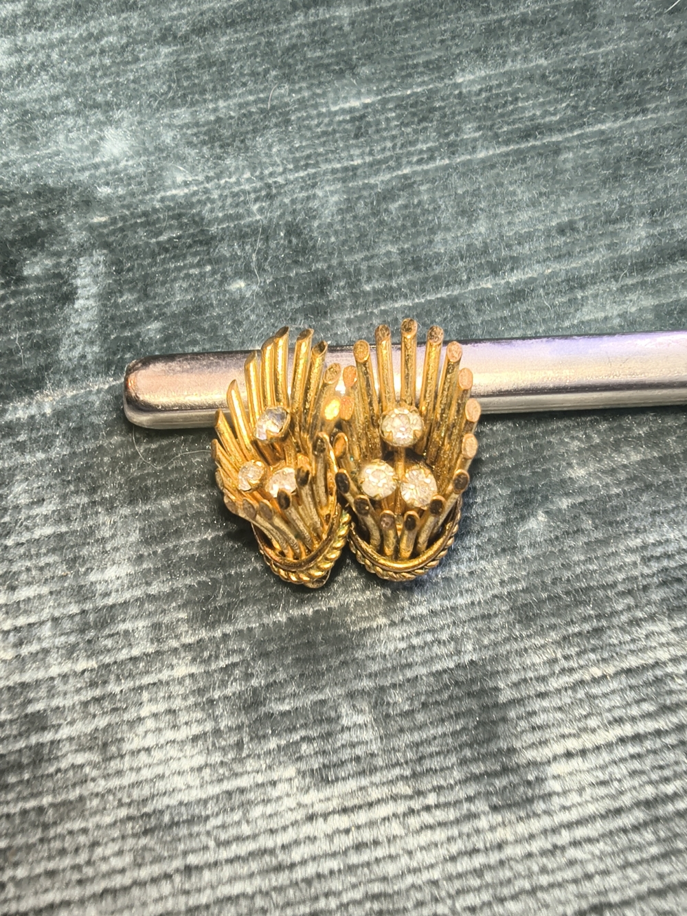 Source Unknown Gold-Tone Fan Cluster Clip-On Earrings with Rhinestones